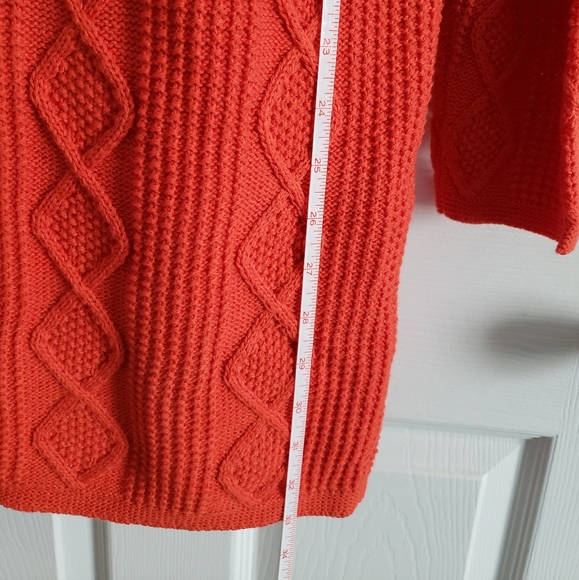 NWOT!  Vertical Cable Stitch Tunic Sweater - Picture 5 of 8